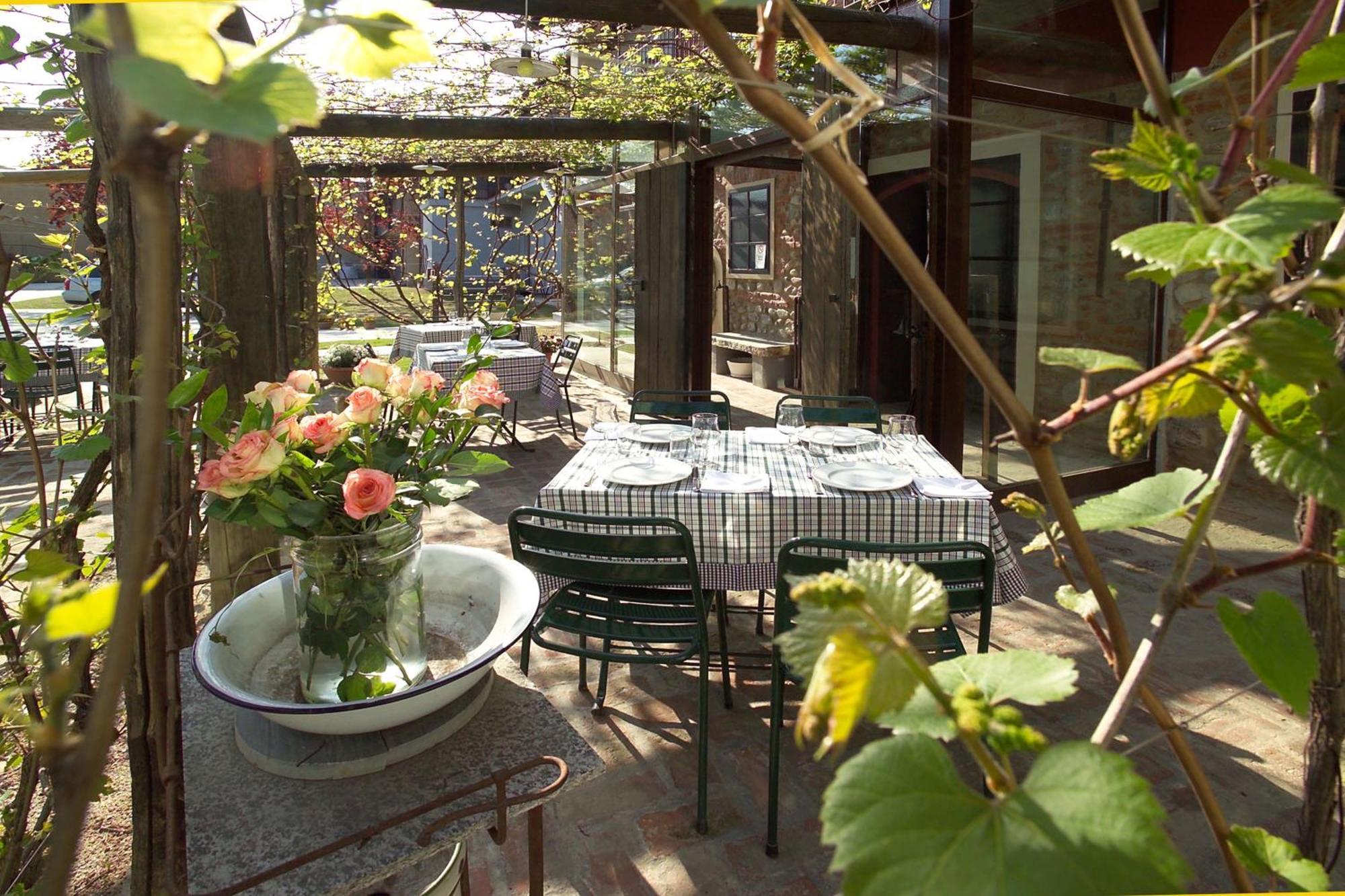 Albergo Cantine Ascheri Bra Ngoại thất bức ảnh